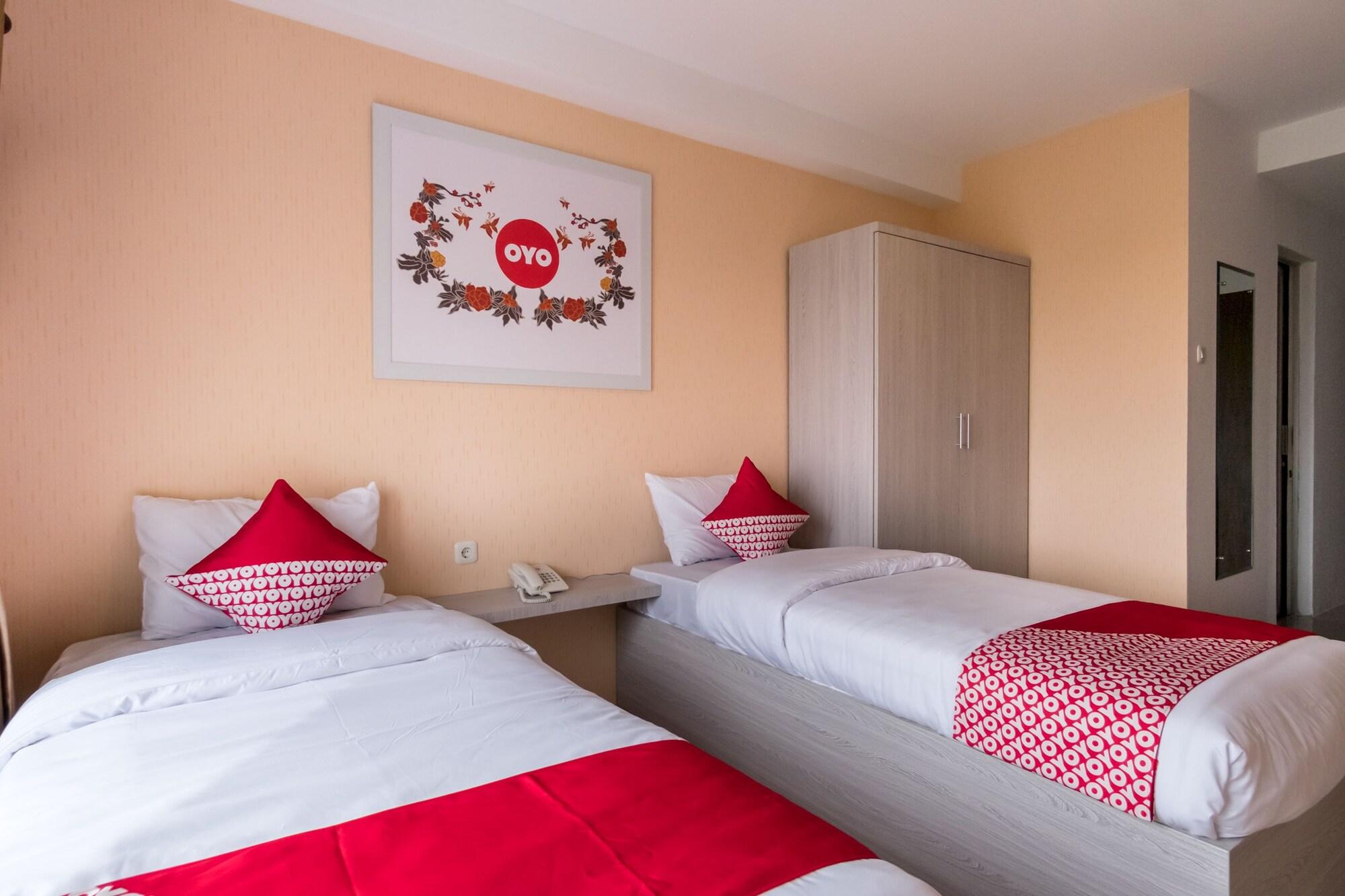 Oyo 429 Skyview Setiabudi Premium Hotel 2*